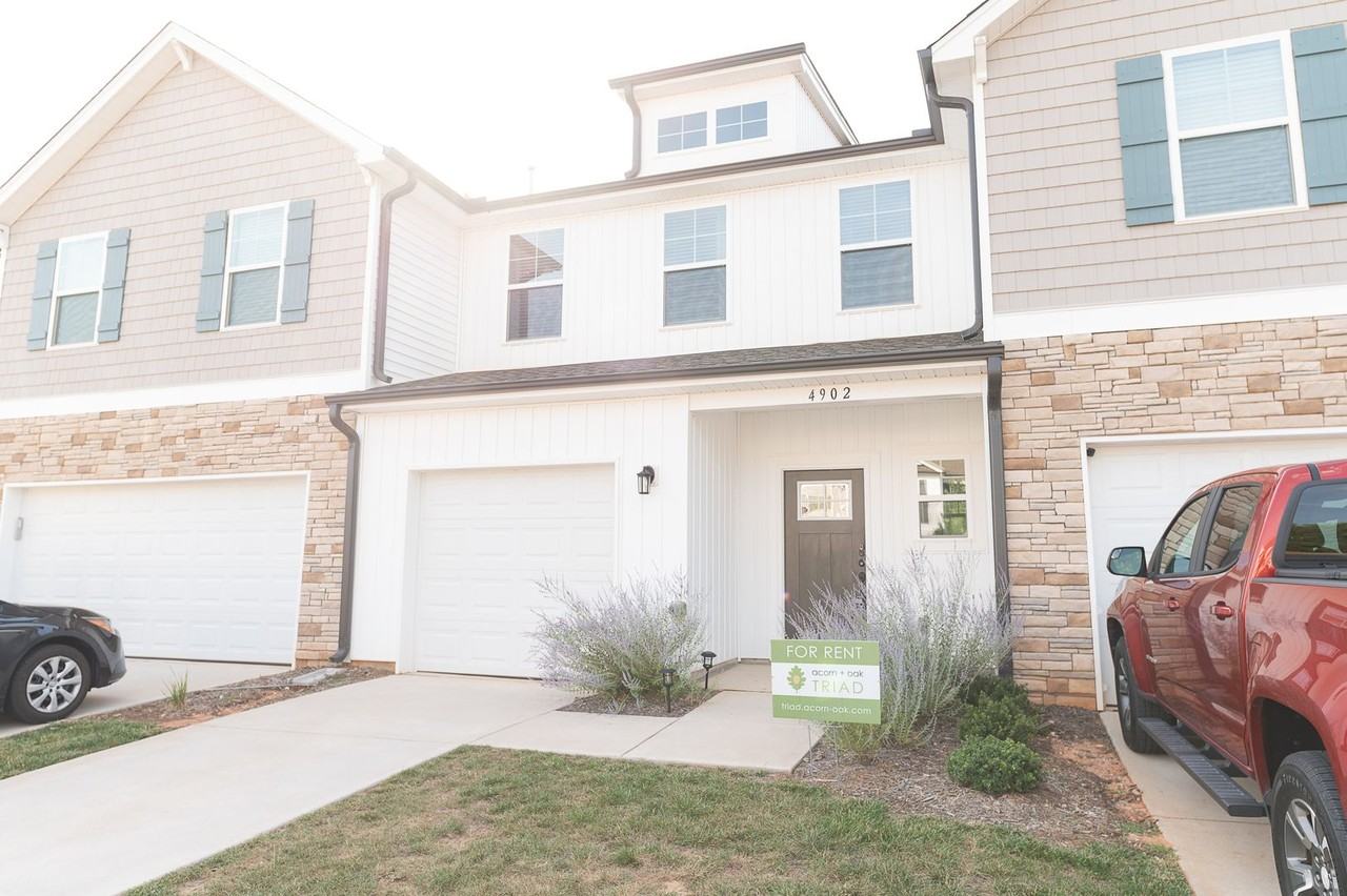 4902 Cannon Crossing Way - Photo 2 of 36