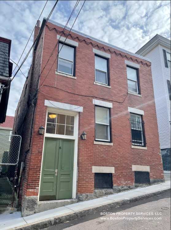 9 Shepherd Ave #1
