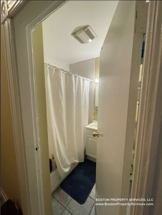 6 Shepherd Ave #2 - Photo 3 of 7