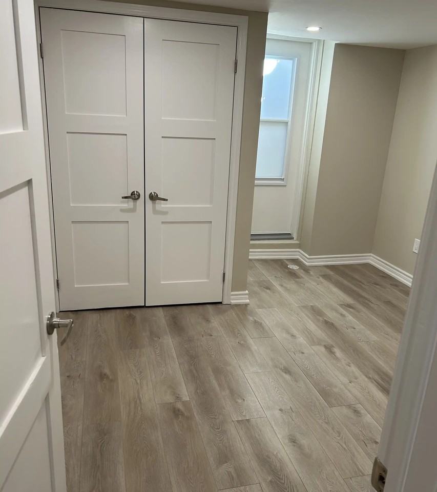 1365 King Street West - Photo 6 of 8