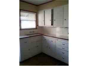 3704 Wildwood Rd - Photo 2 of 3