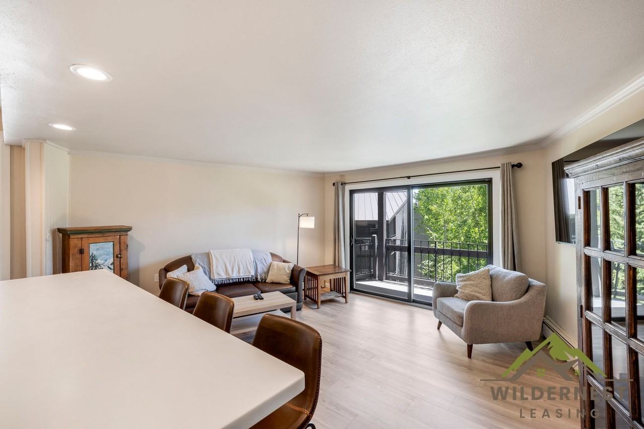 1185 Ski Hill Rd - Photo 4 of 25