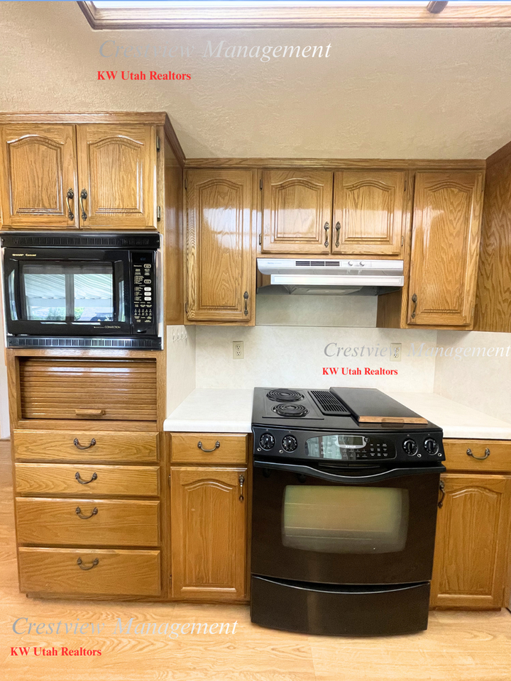1498 E Pioneer Rd - Photo 5 of 33