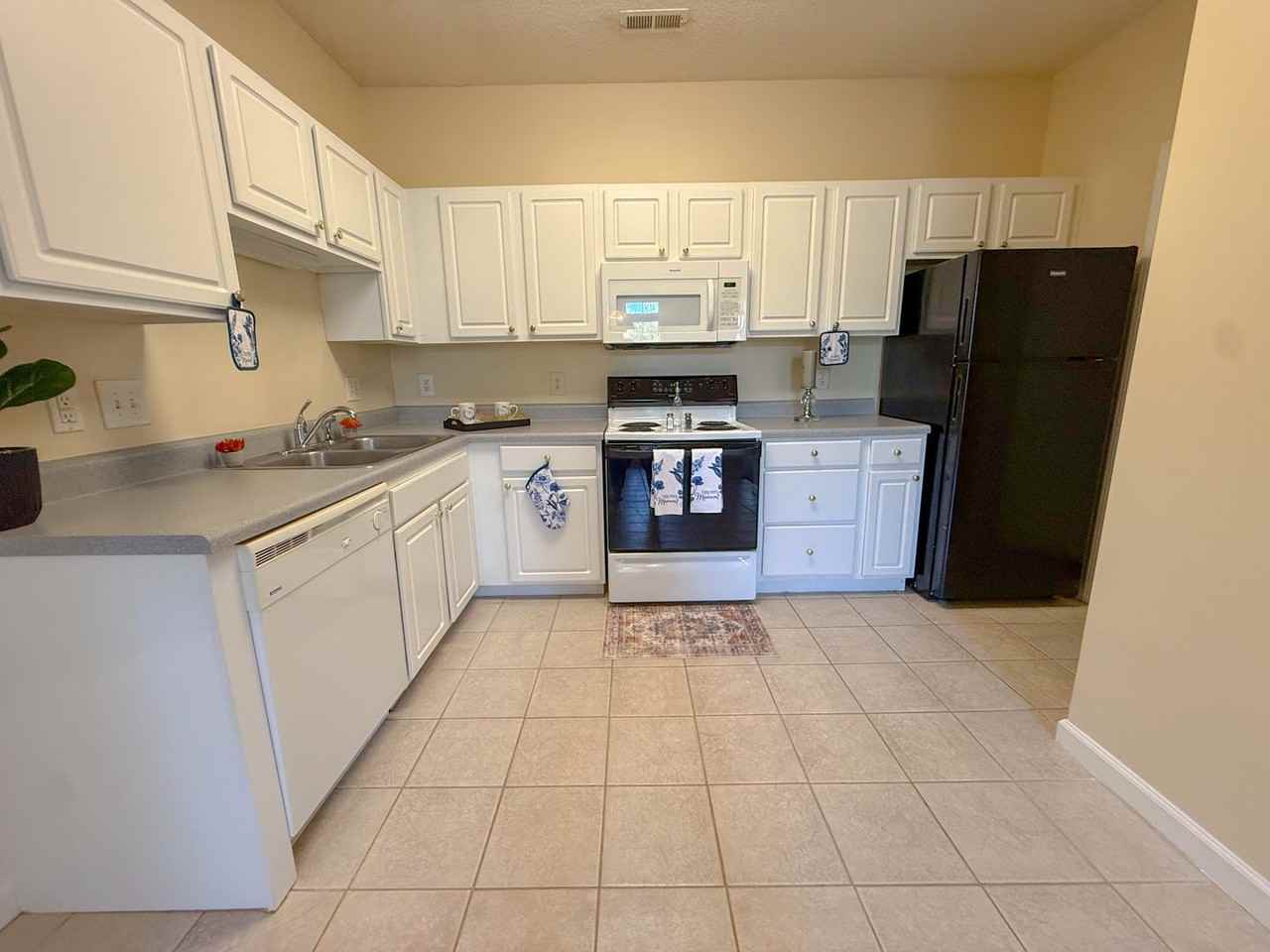 2510 Friedland Pl - Photo 6 of 16