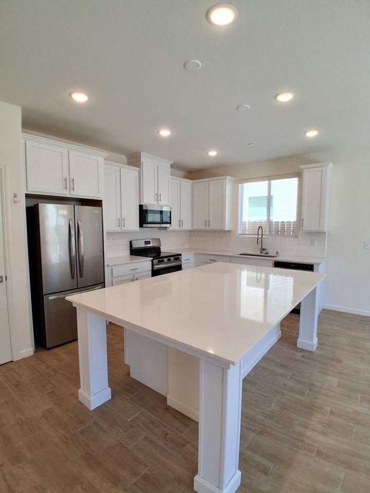 6609 E Carmen Ave - Photo 2 of 19