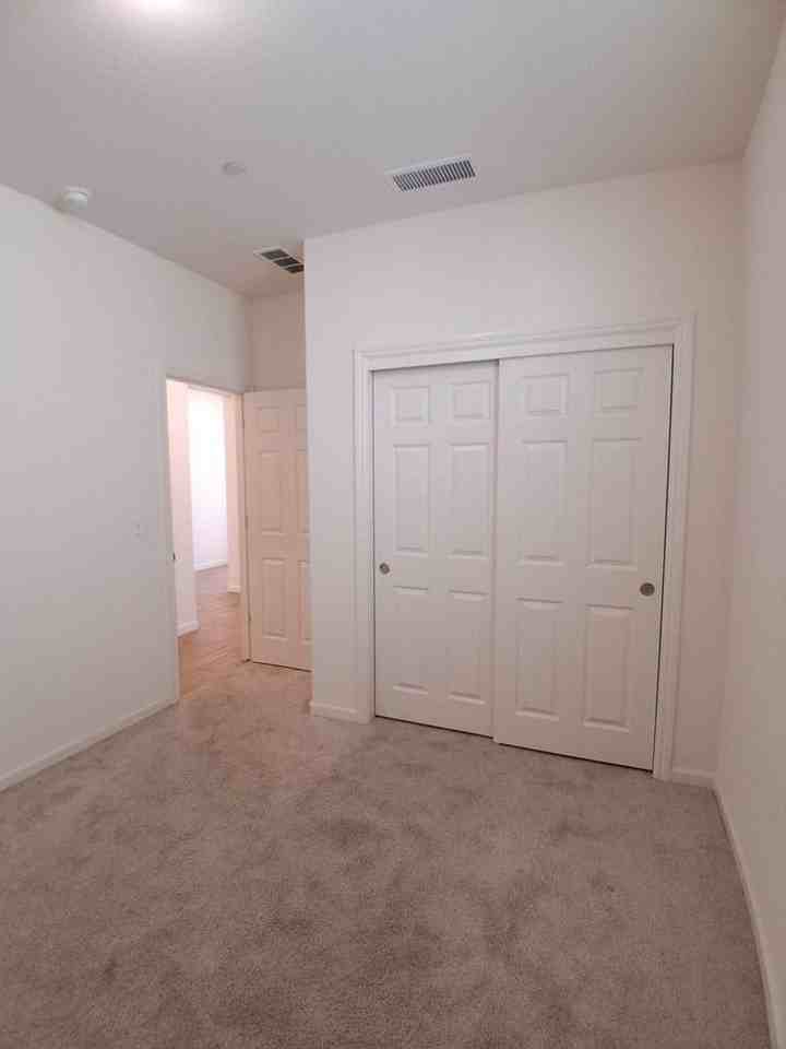 6609 E Carmen Ave - Photo 4 of 19