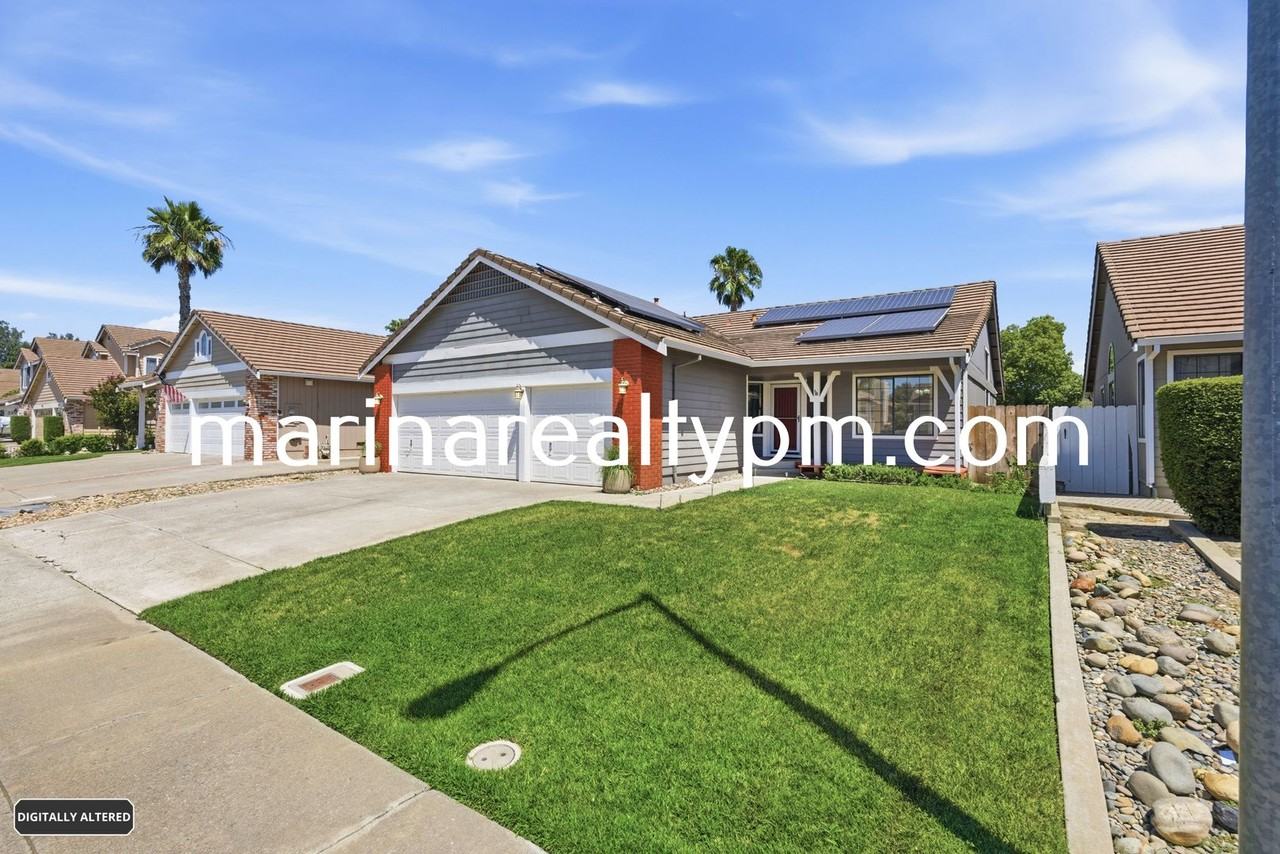 208 Buttercup Cir - Photo 2 of 50