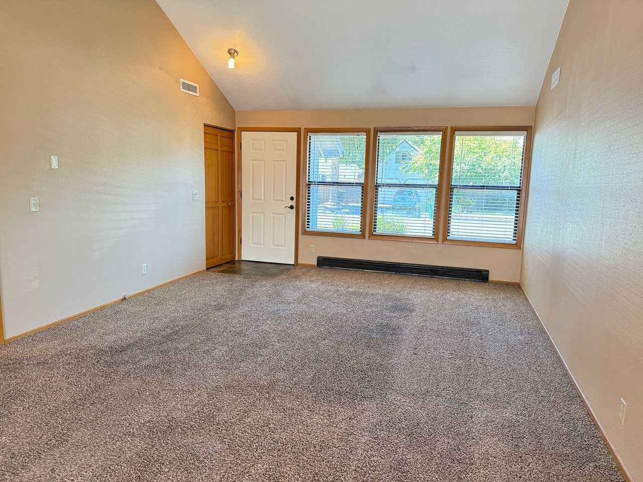 2915 Norkenzie Rd - Photo 6 of 44