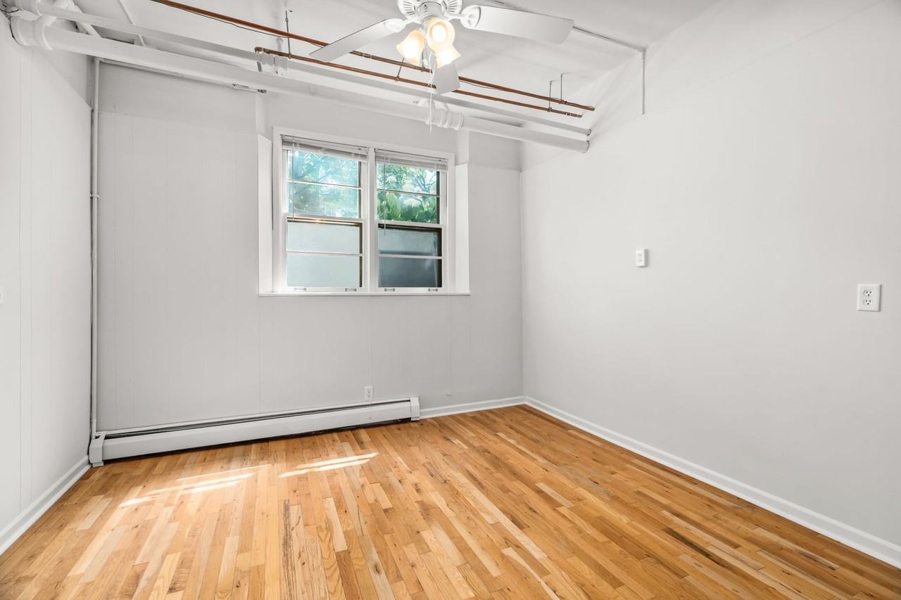 1411 West 32nd St. - Photo 7 of 14