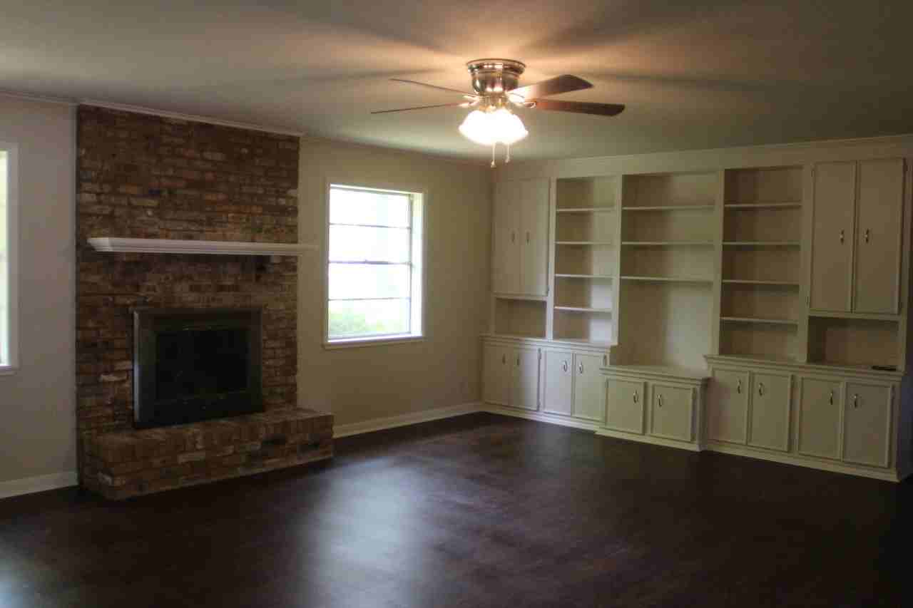 3012 Tower Dr - Photo 3 of 25