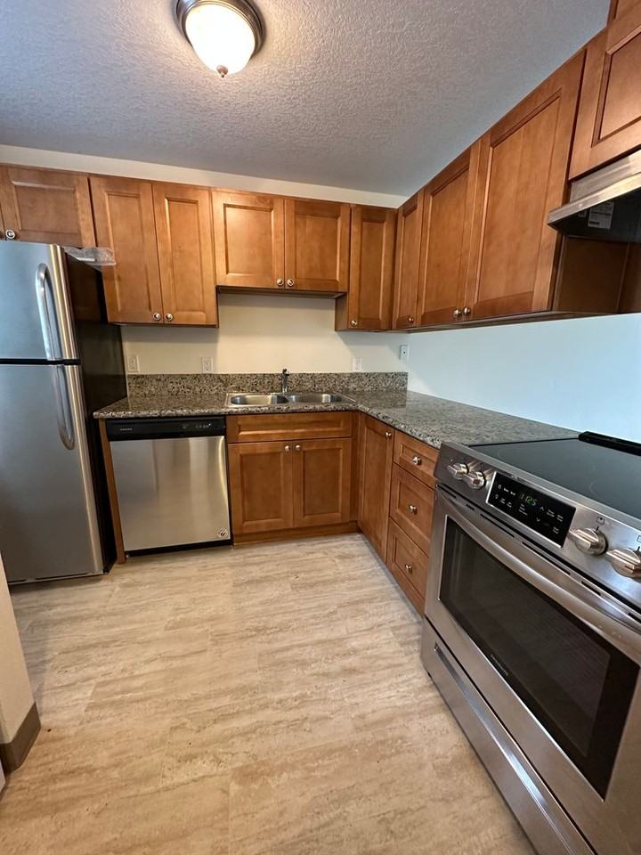 6552 Sw 192nd Ave - Photo 3 of 12