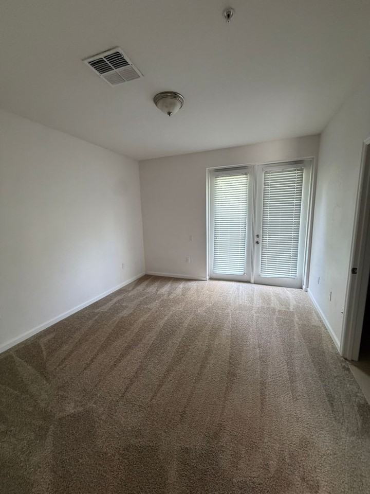 4801 Tidecrest Ave - Photo 3 of 6