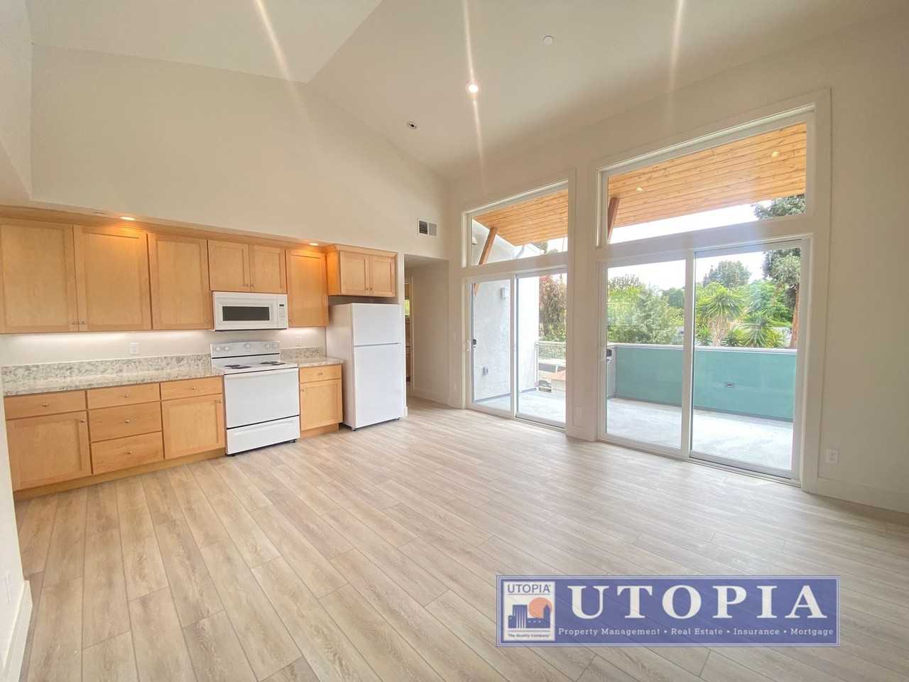 448 May Ave #4 - Photo 4 of 29