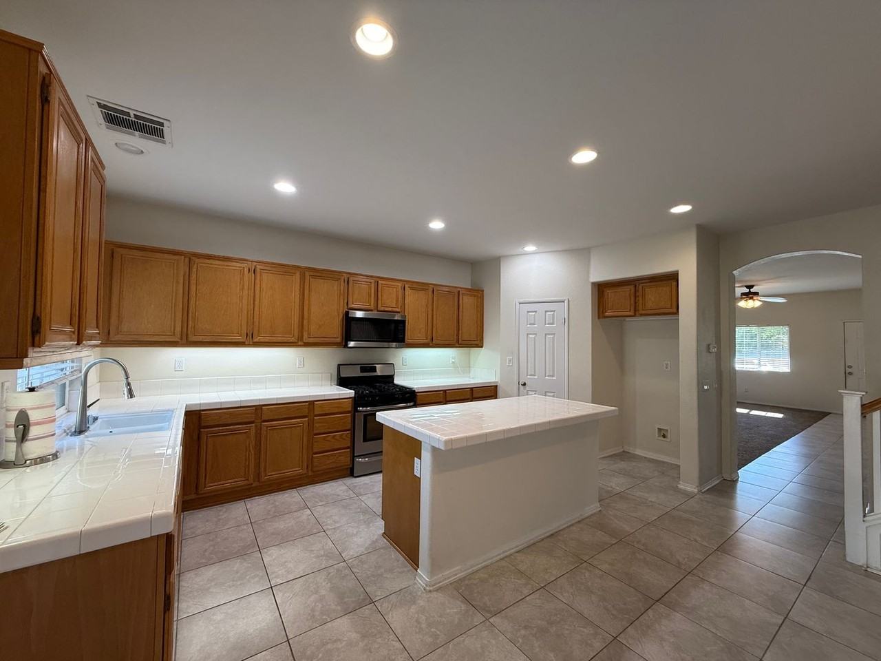 43439 Bale Ct - Photo 4 of 21
