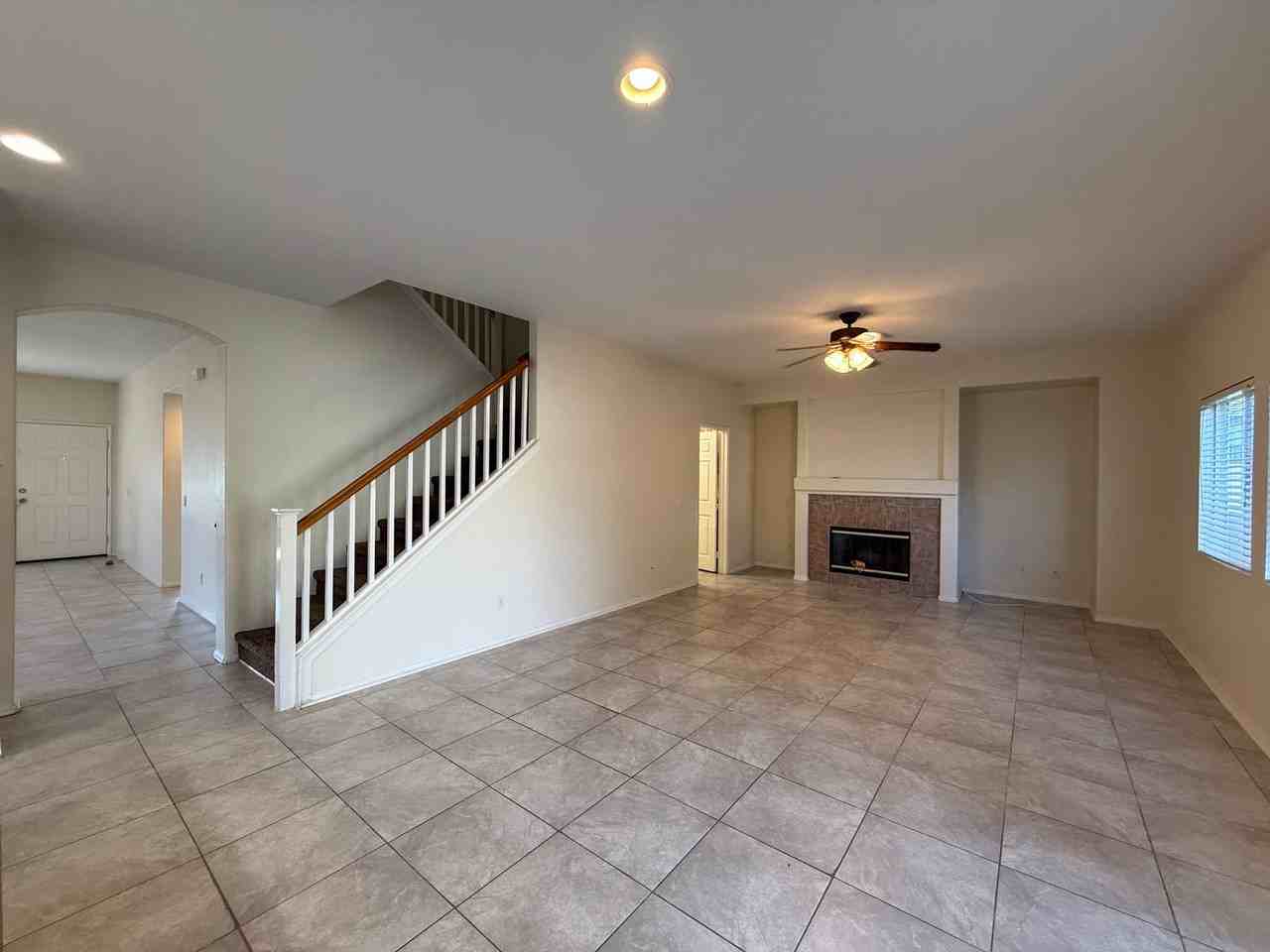 43439 Bale Ct - Photo 5 of 21