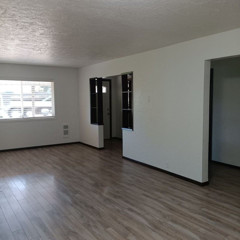 362 N 2nd St - Photo 2 of 36