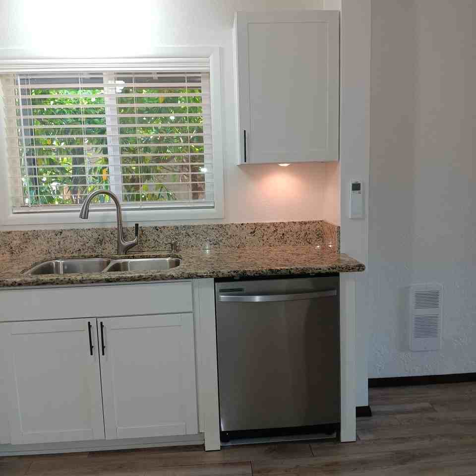 362 N 2nd St - Photo 6 of 36