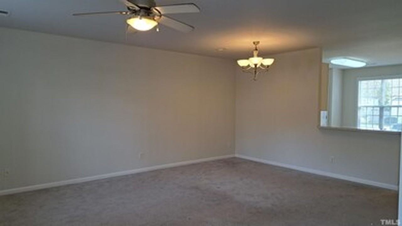 4411 Log Cabin Dr - Photo 5 of 23