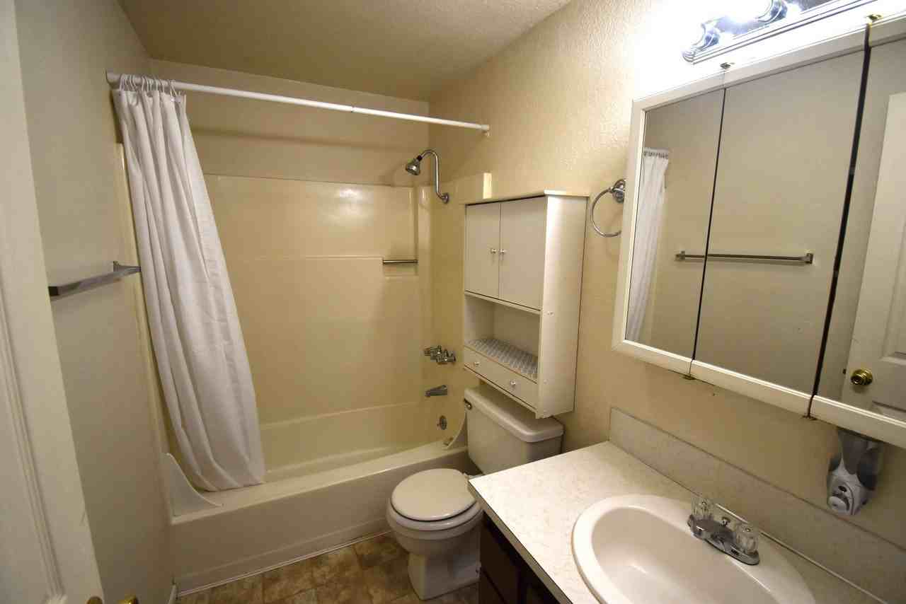 750 Walker Rd - Photo 7 of 14