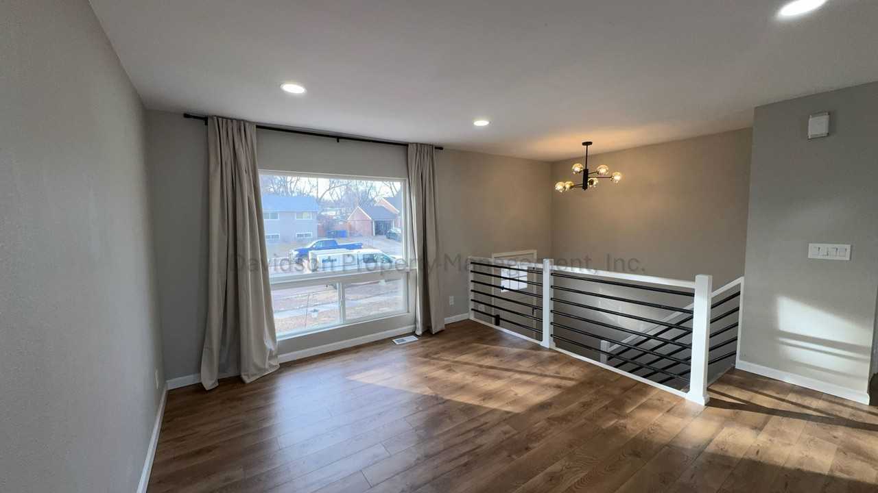 3040 Garland Ter - Photo 2 of 19