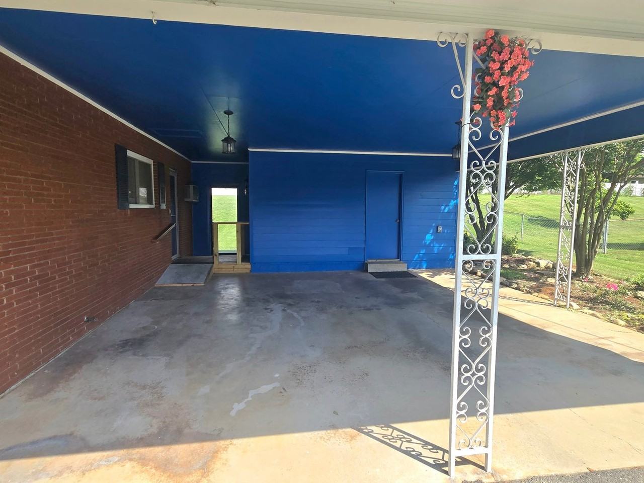 101 Madora Dr - Photo 3 of 13