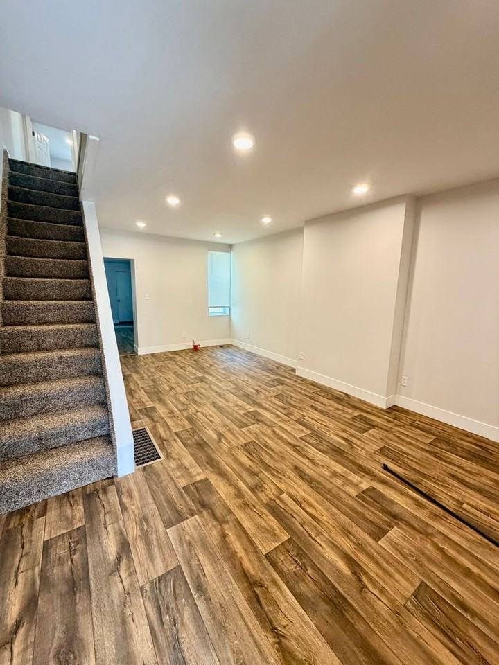 2073 Pickwick St - Photo 4 of 15