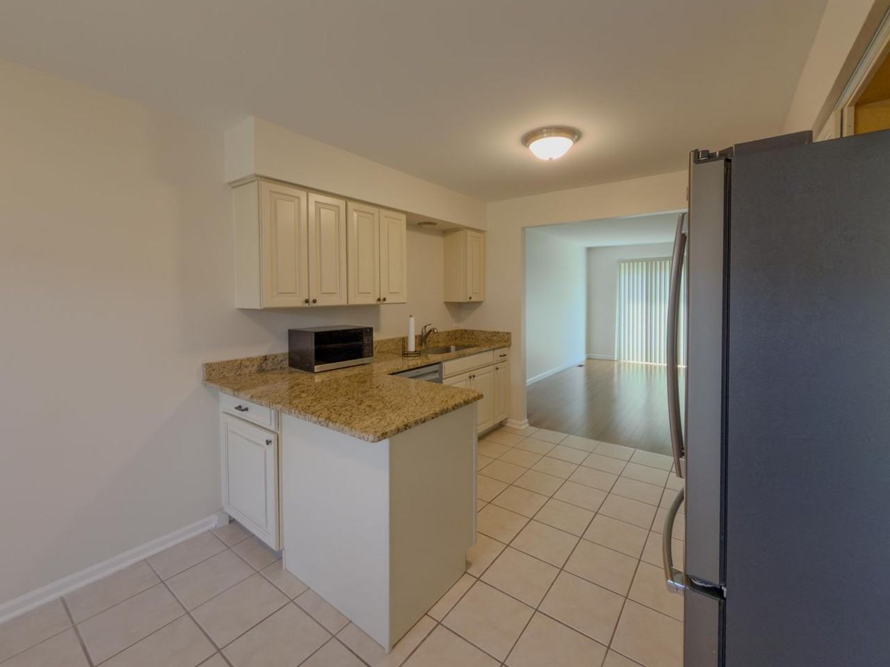 11575 Lynhurst Dr - Photo 5 of 27