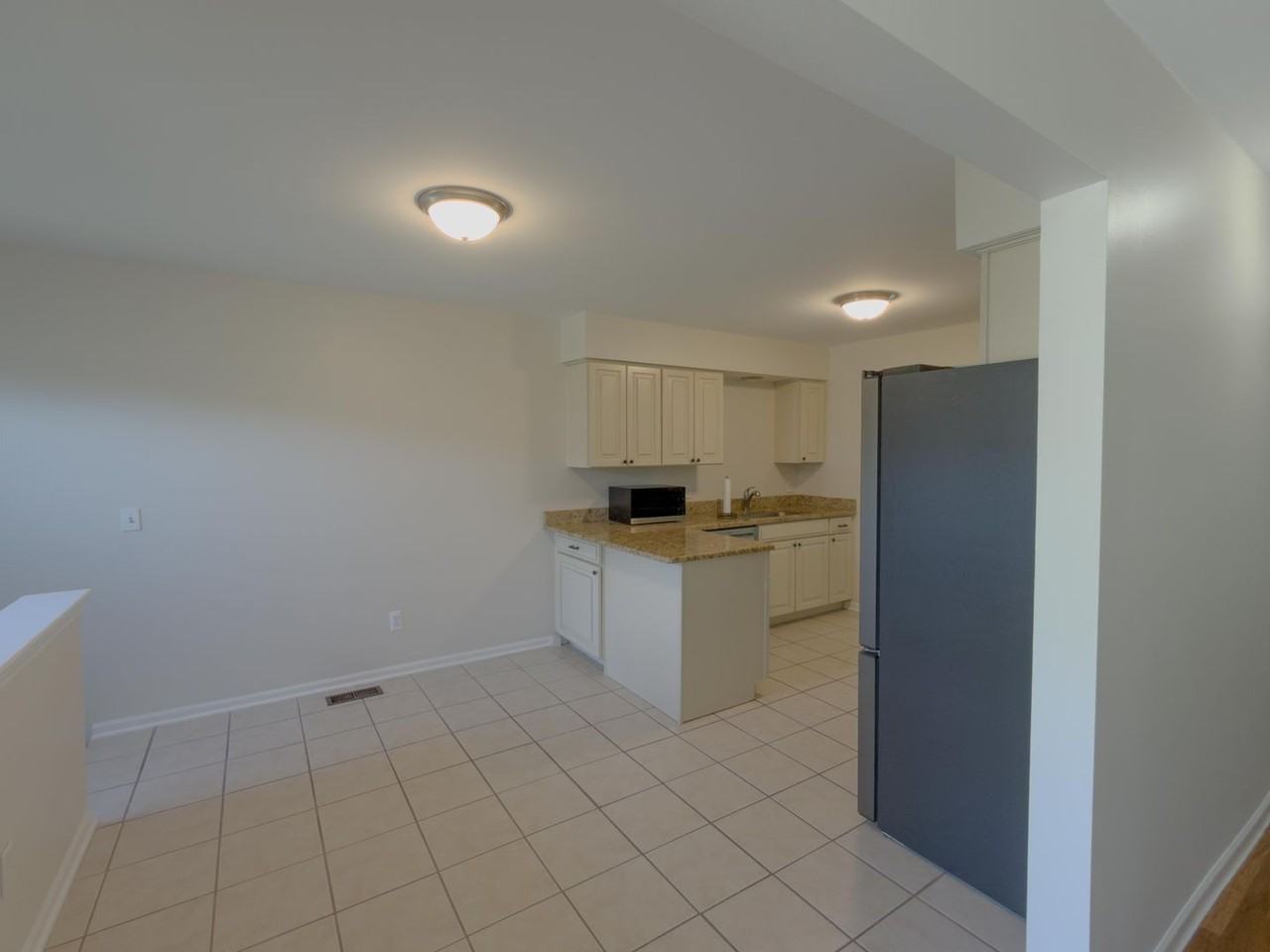 11575 Lynhurst Dr - Photo 6 of 27