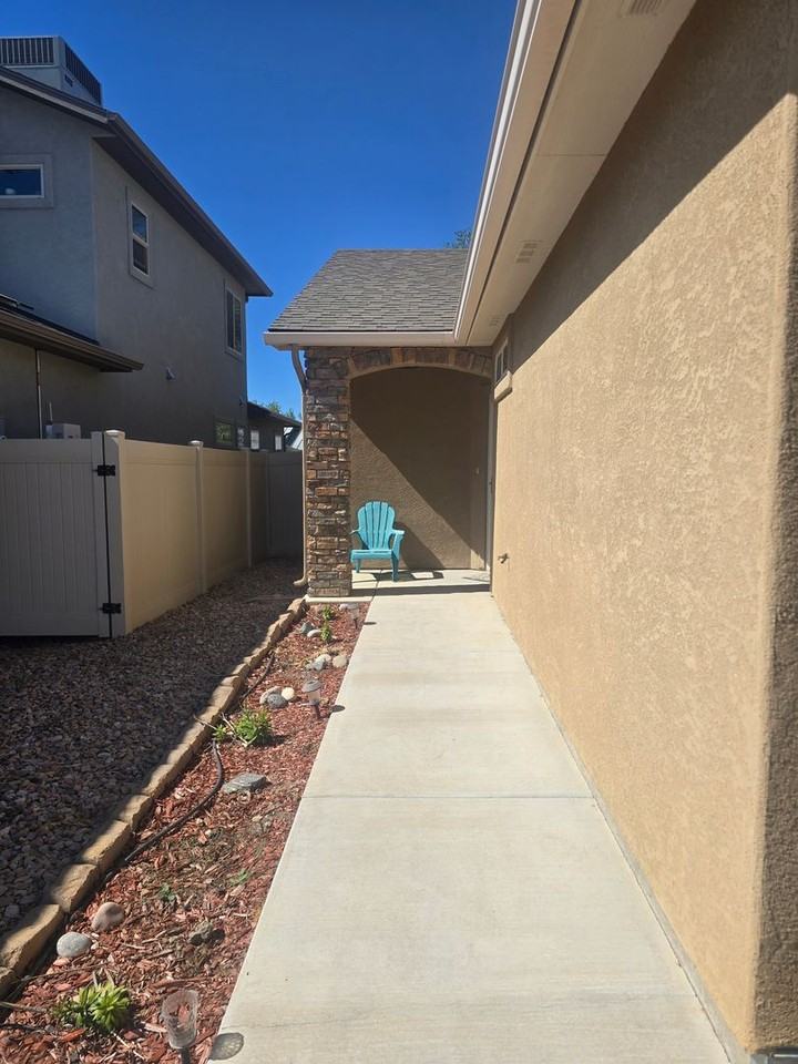 2952 Inishmore Way - Photo 2 of 22