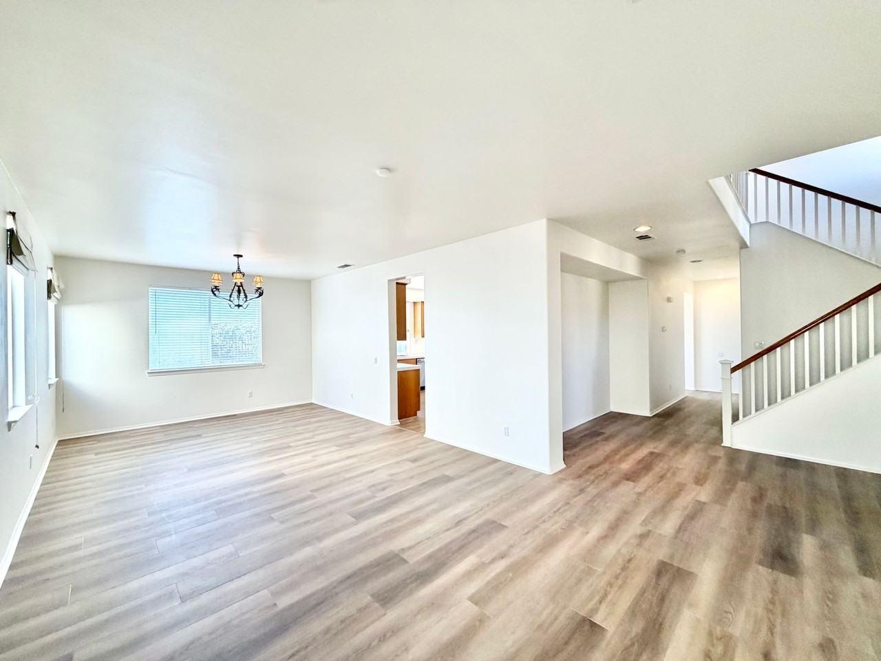 31409 Orchard Ln - Photo 7 of 50