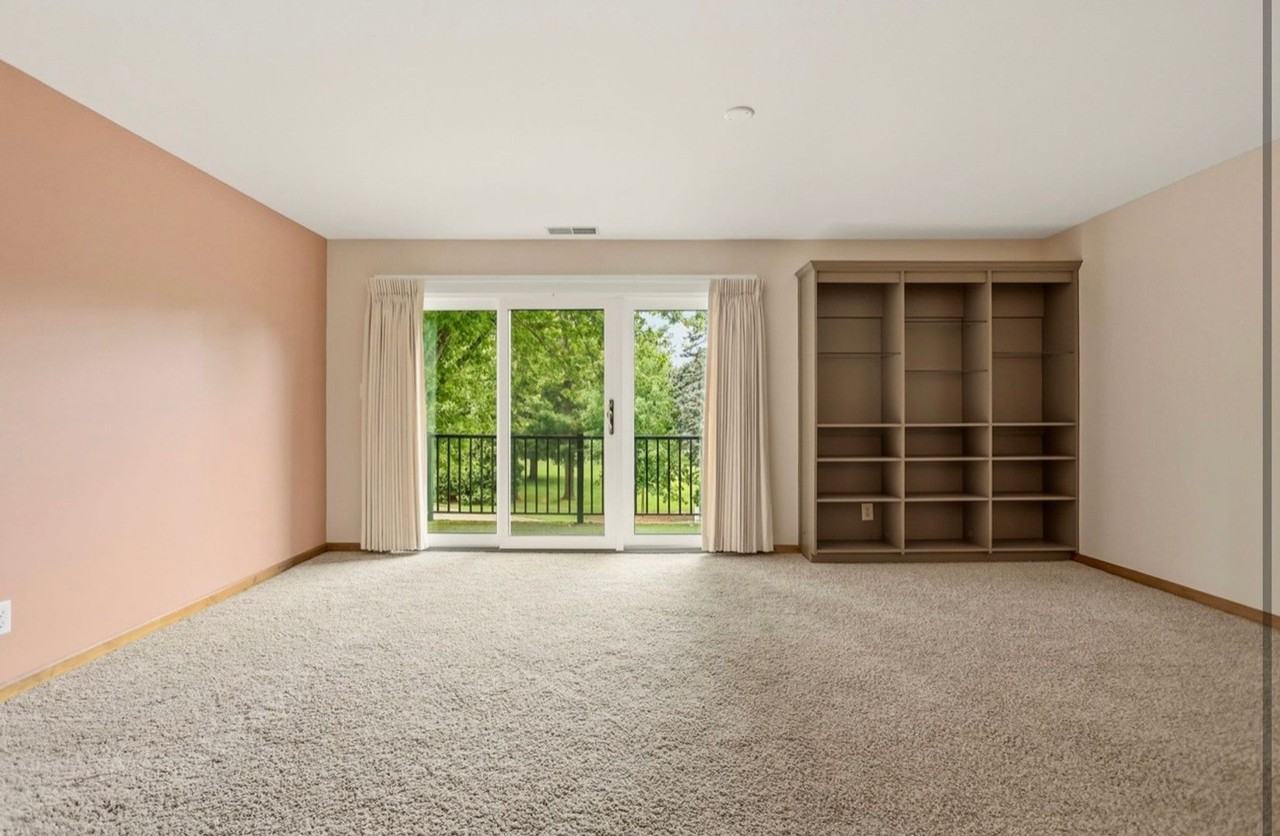 205 Provincial Ct #63 - Photo 7 of 17