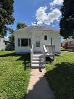 featured image of 307 Center St