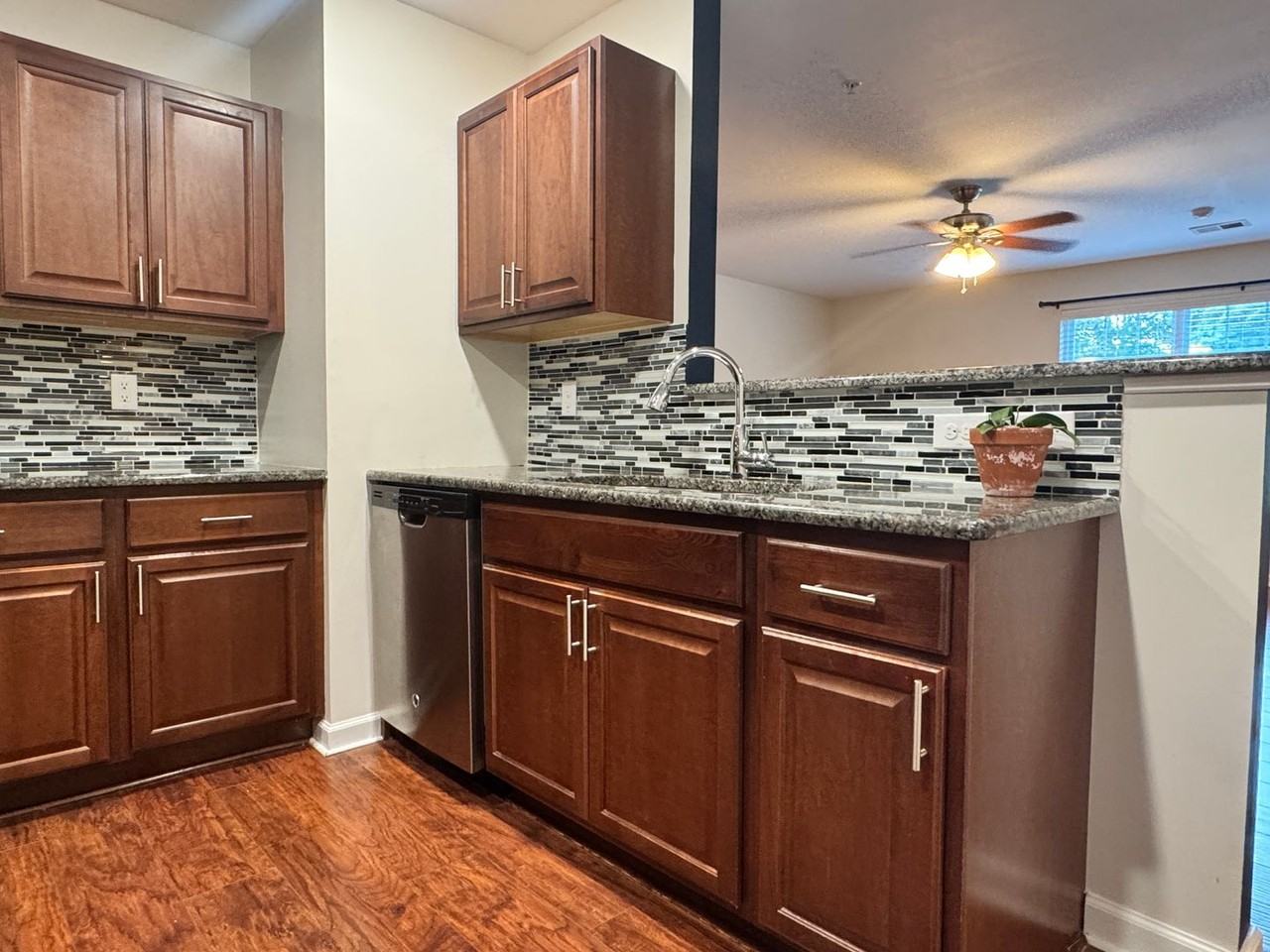 4704 Pennoak Ln #C - Photo 7 of 22