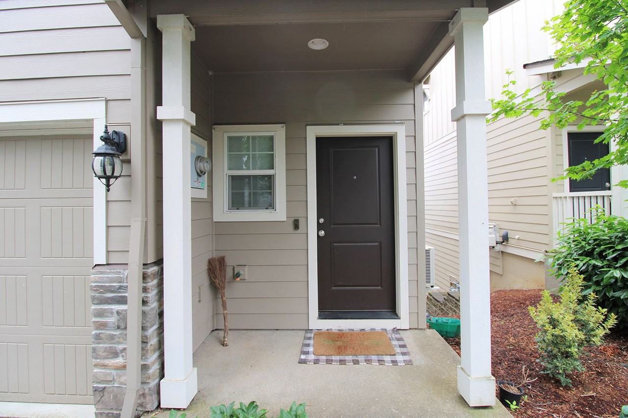 15586 Se Vivian Way - Photo 2 of 31