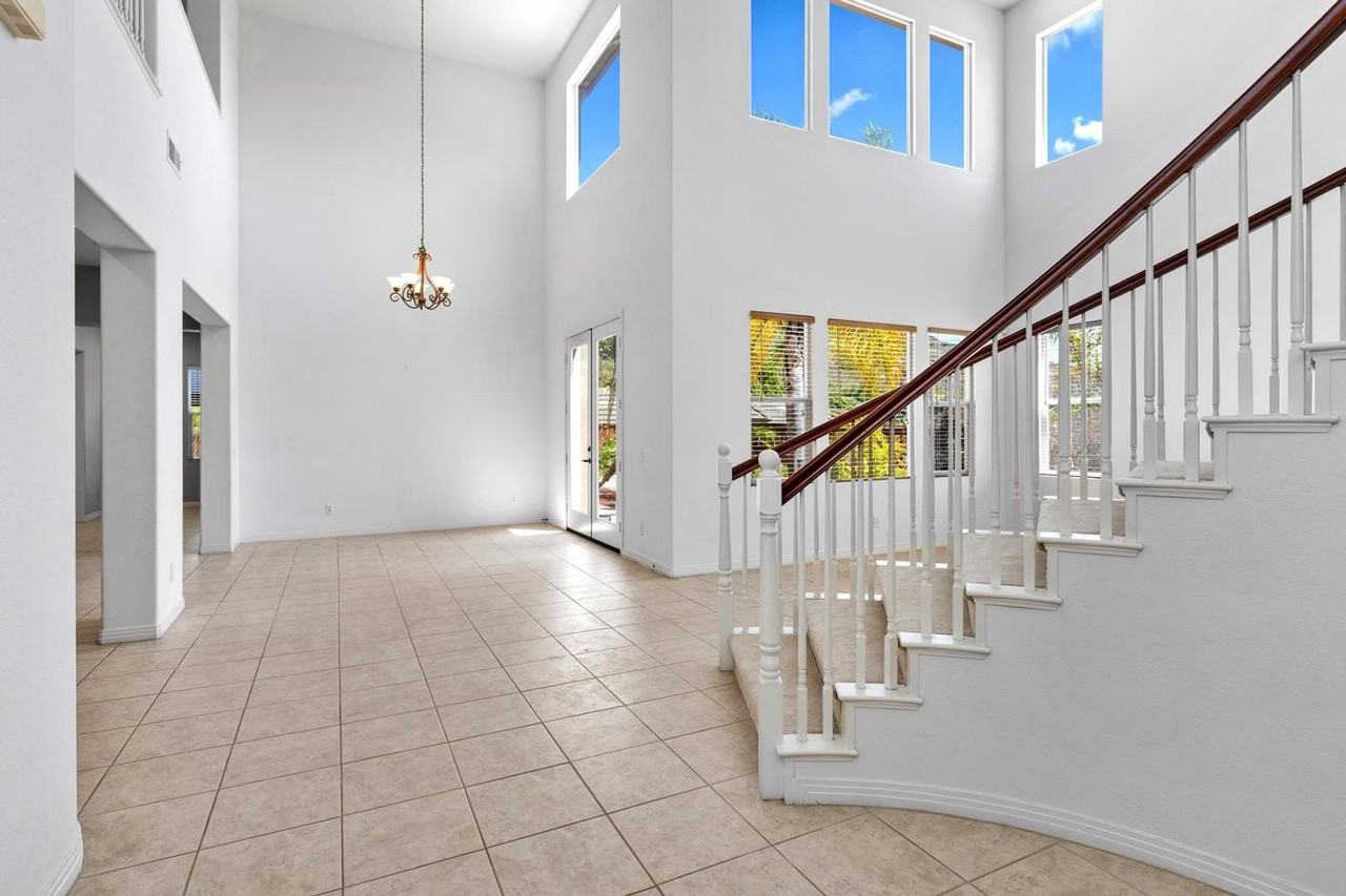 1752 Brighton Hill Ct - Photo 5 of 50