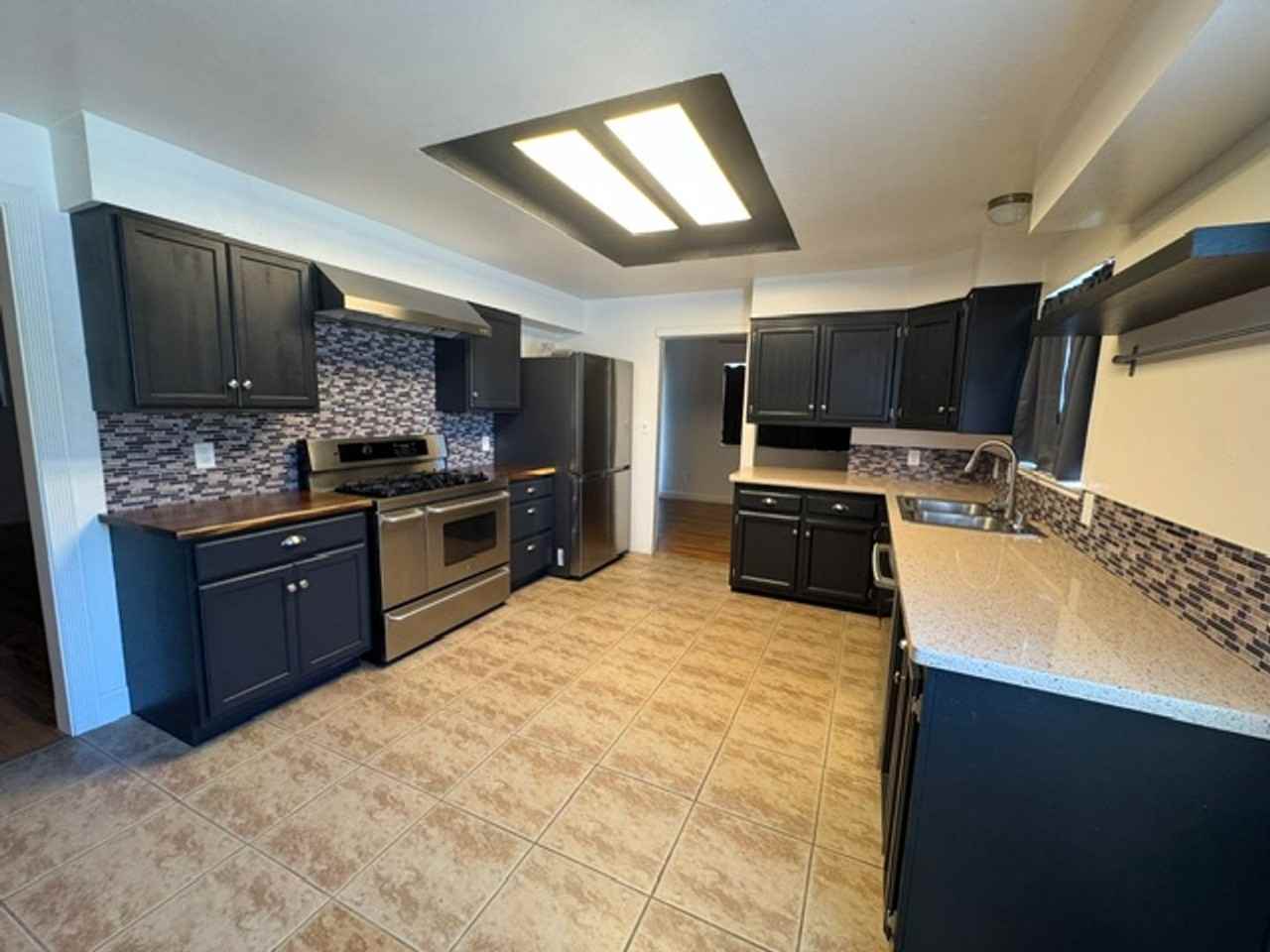 1030 W 1st Ave - Photo 6 of 40