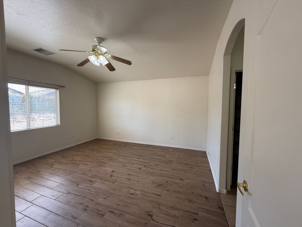5020 E Sage Springs Dr - Photo 5 of 15