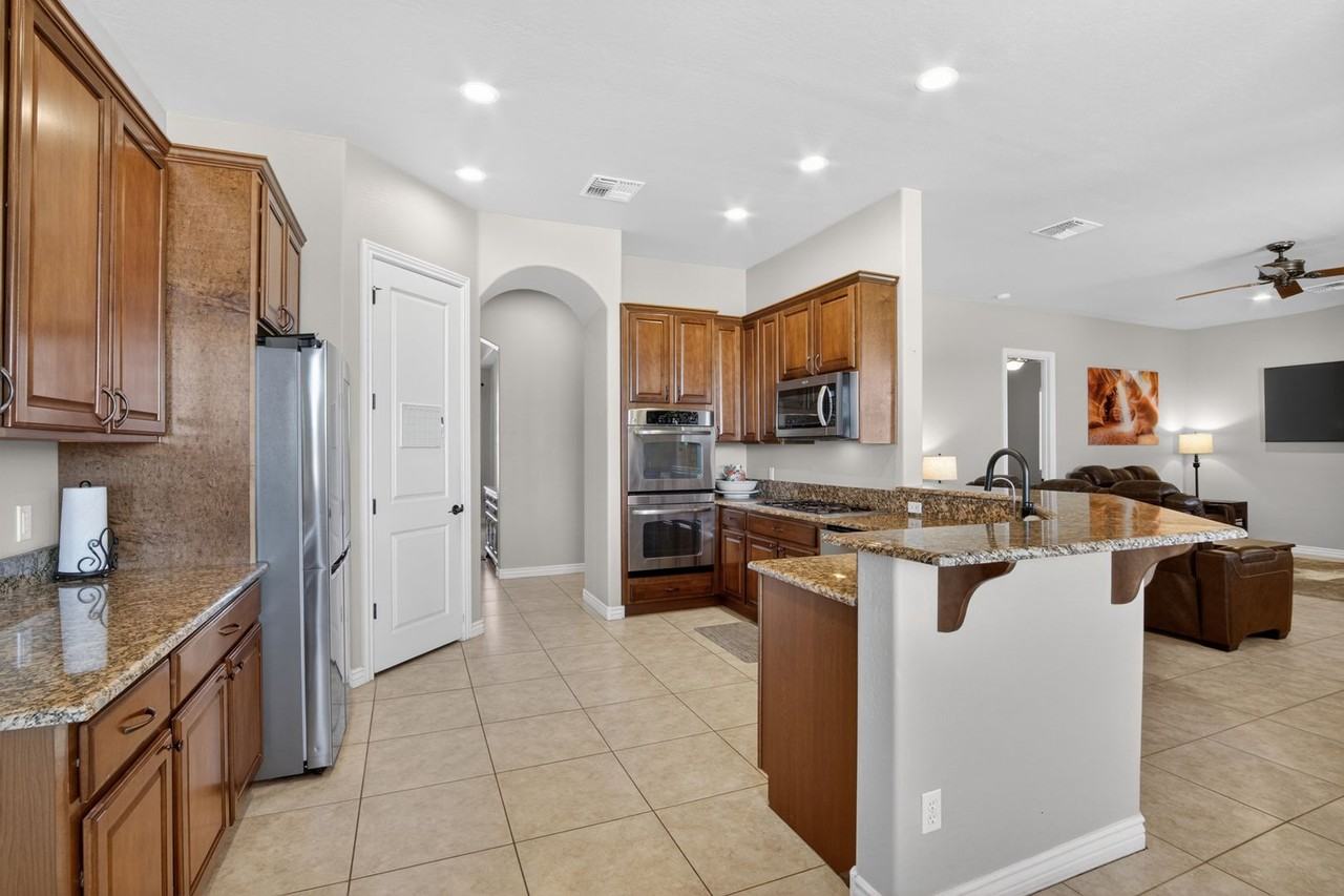5317 E Lonesome Dove Trl - Photo 2 of 50