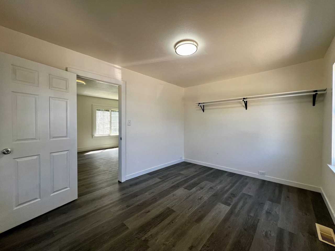 808 S 17th Ave - Photo 6 of 17