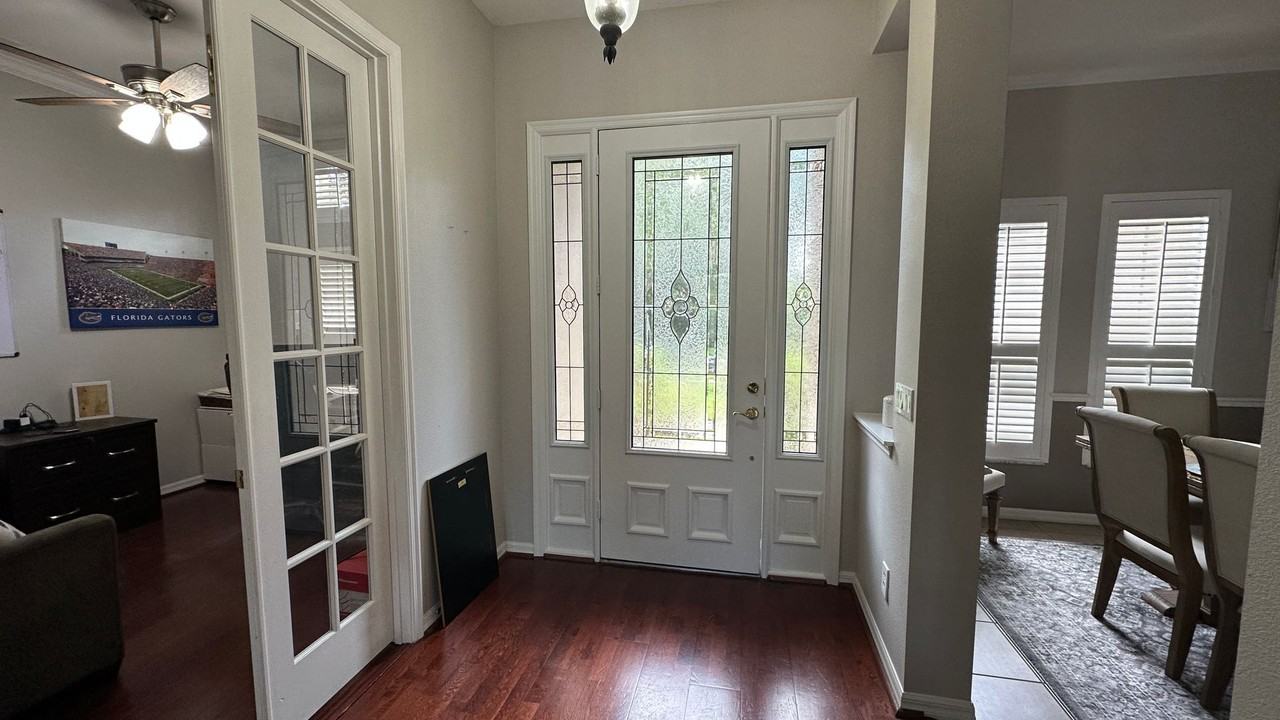 1185 Pallister Ln - Photo 2 of 22