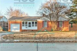 featured image of 1017 E Louisiana St