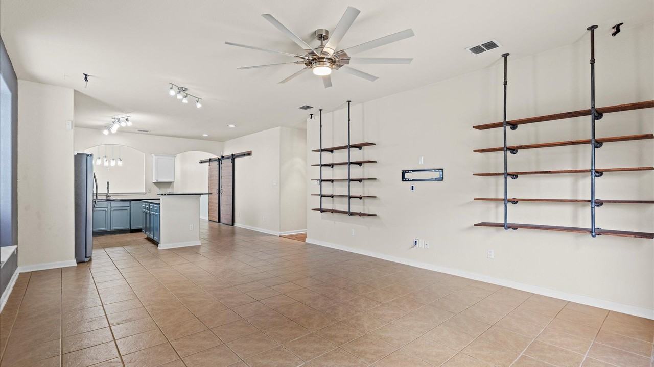 6730 Nora Vista Way - Photo 5 of 21