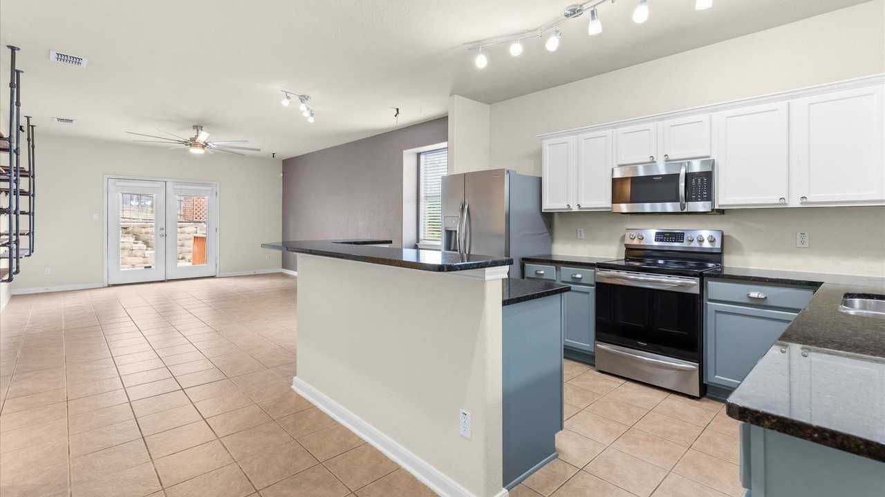 6730 Nora Vista Way - Photo 6 of 21