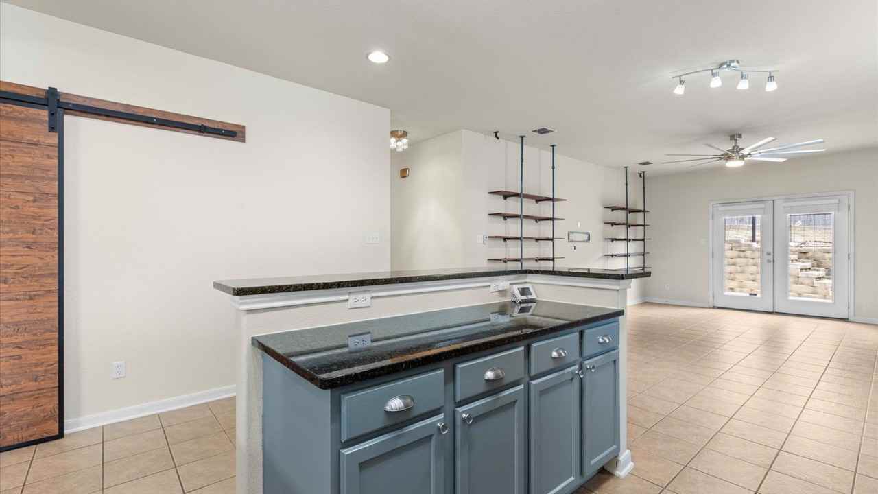 6730 Nora Vista Way - Photo 7 of 21