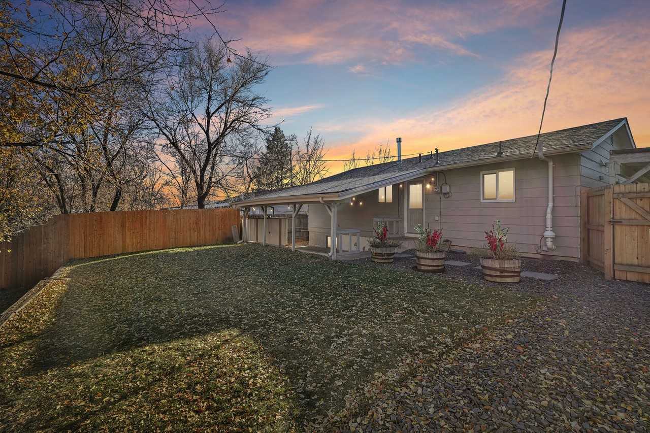 1235 Tonka Ave - Photo 7 of 35