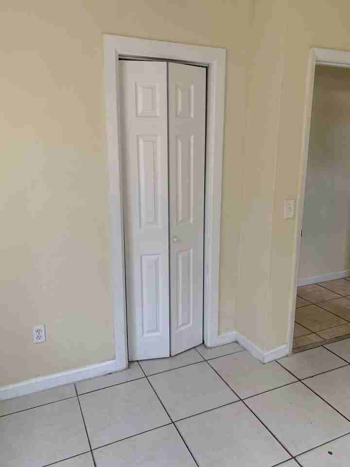 624 W 2nd St - Photo 7 of 15