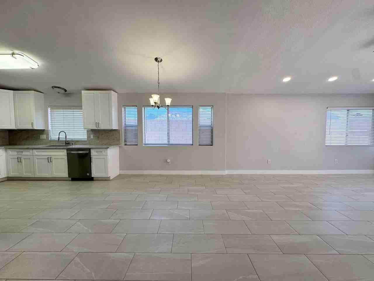 9180 Sparklewood Ct - Photo 3 of 27