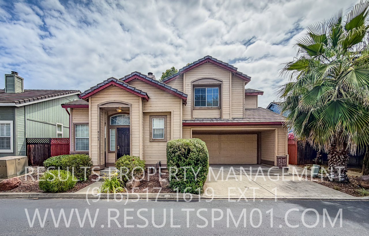 9567 S Coast Ln - Photo 3 of 33