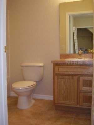 239 Royal Palm Dr - Photo 2 of 9