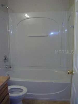239 Royal Palm Dr - Photo 4 of 9